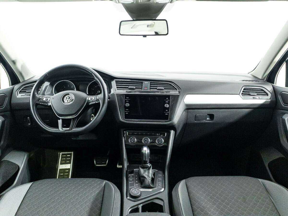 Volkswagen Tiguan б/у, 2020, Роботизированная. Фото: #12
