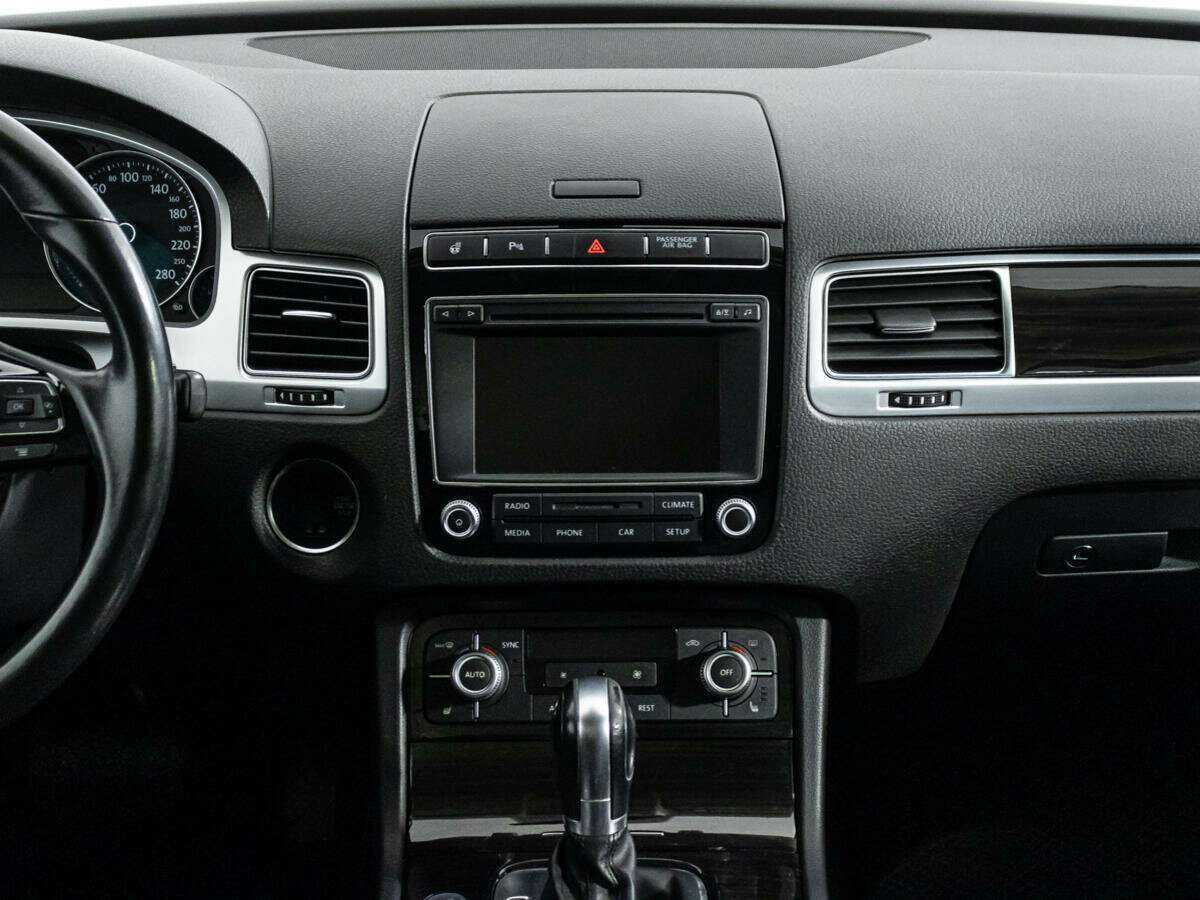 Volkswagen Touareg б/у, 2015, Автоматическая. Фото: #11