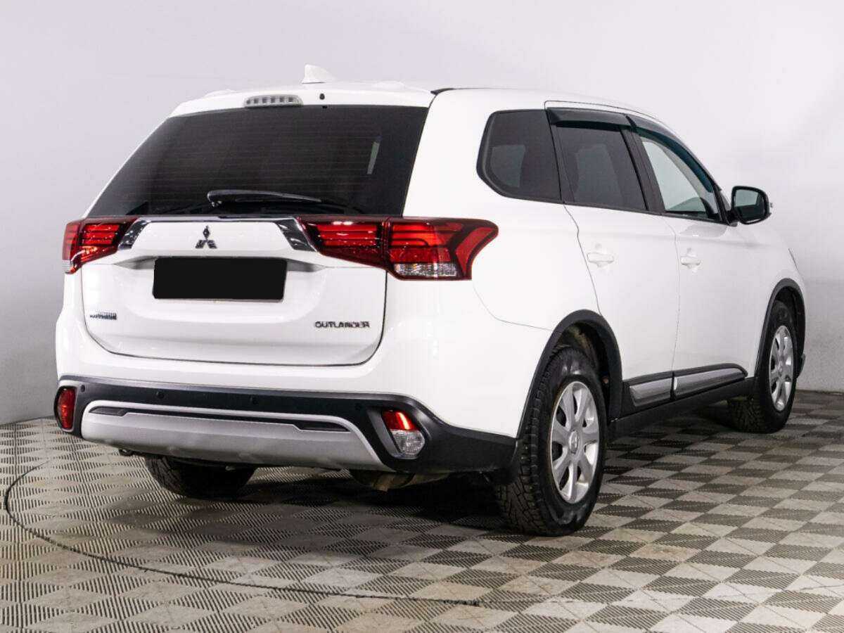 Mitsubishi Outlander б/у, 2019, Вариатор. Фото: #4