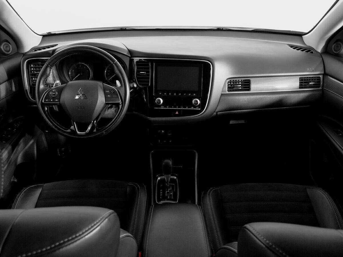 Mitsubishi Outlander б/у, 2021, Вариатор. Фото: #11