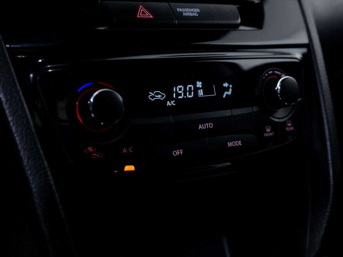 Suzuki Vitara б/у, 2016, Автоматическая. Фото: #14