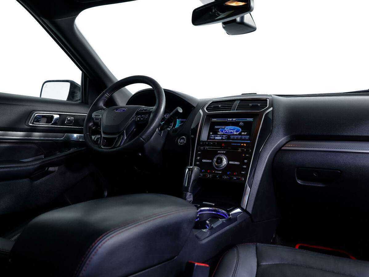 Ford Explorer б/у, 2015, Автоматическая. Фото: #8