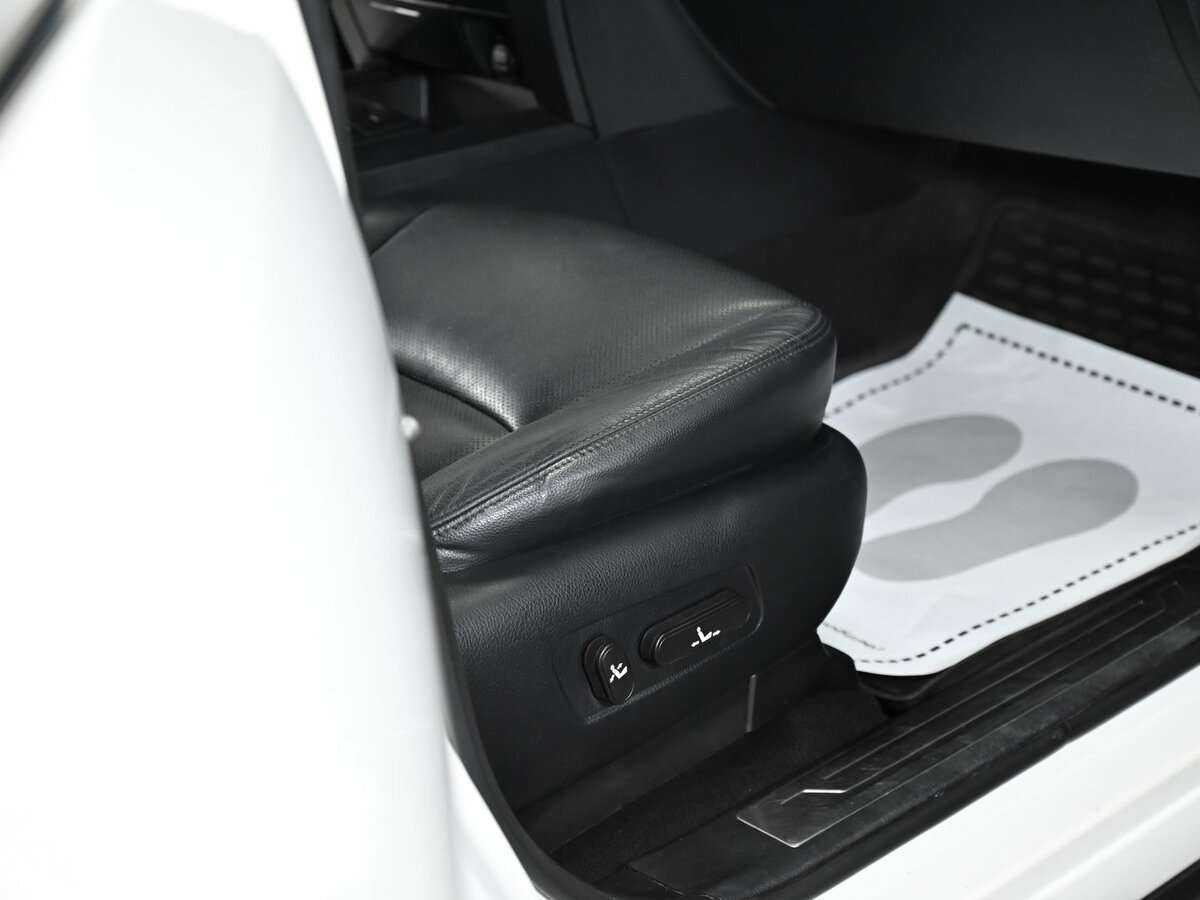 Kia Mohave б/у, 2012, Автоматическая. Фото: #12