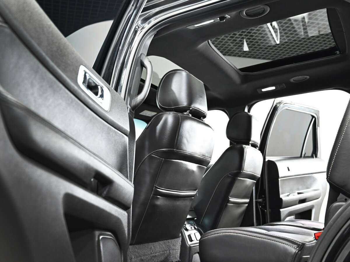 Ford Explorer б/у, 2015, Автоматическая. Фото: #5
