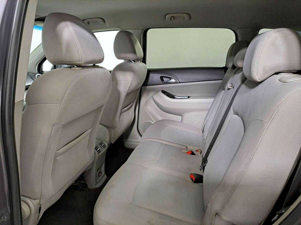 Chevrolet Orlando б/у, 2013, Механическая. Фото: #9