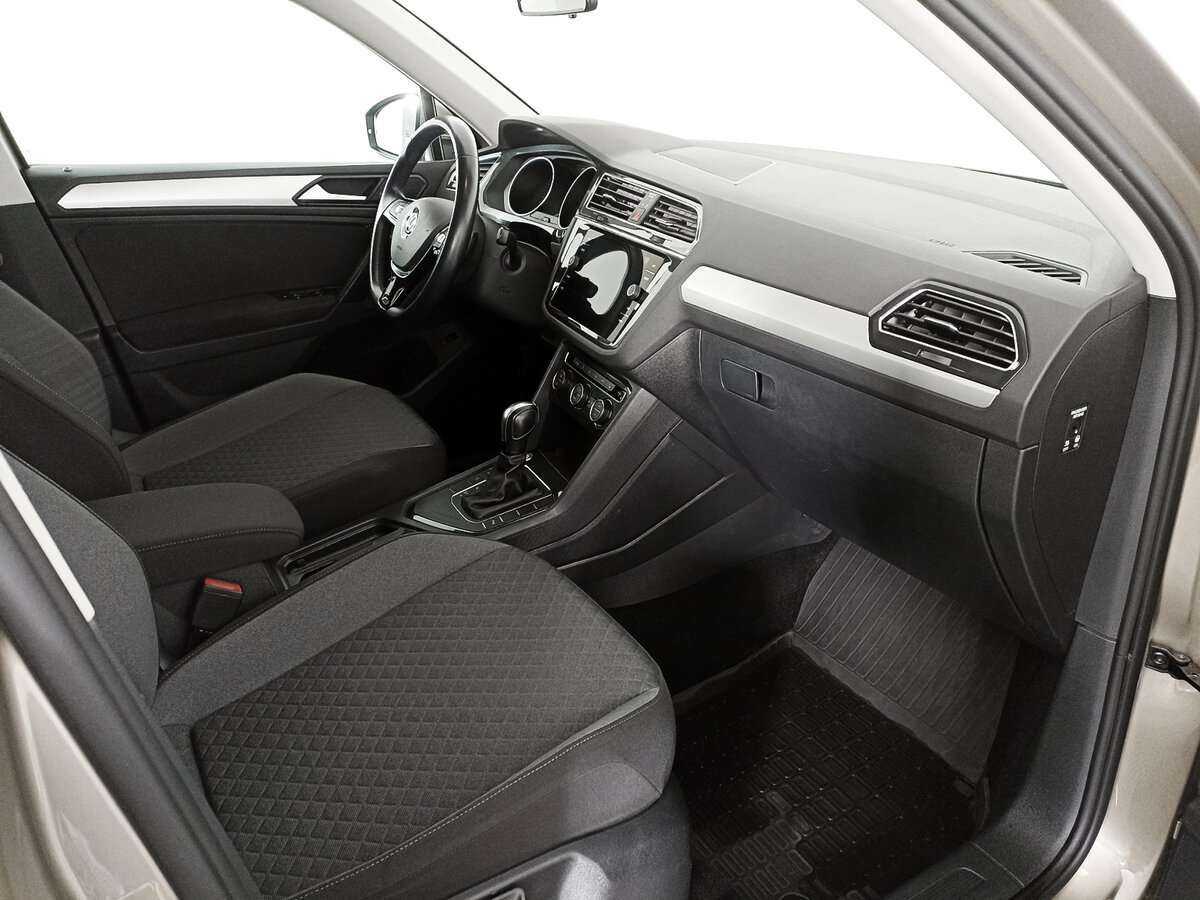 Volkswagen Tiguan б/у, 2020, Роботизированная. Фото: #8