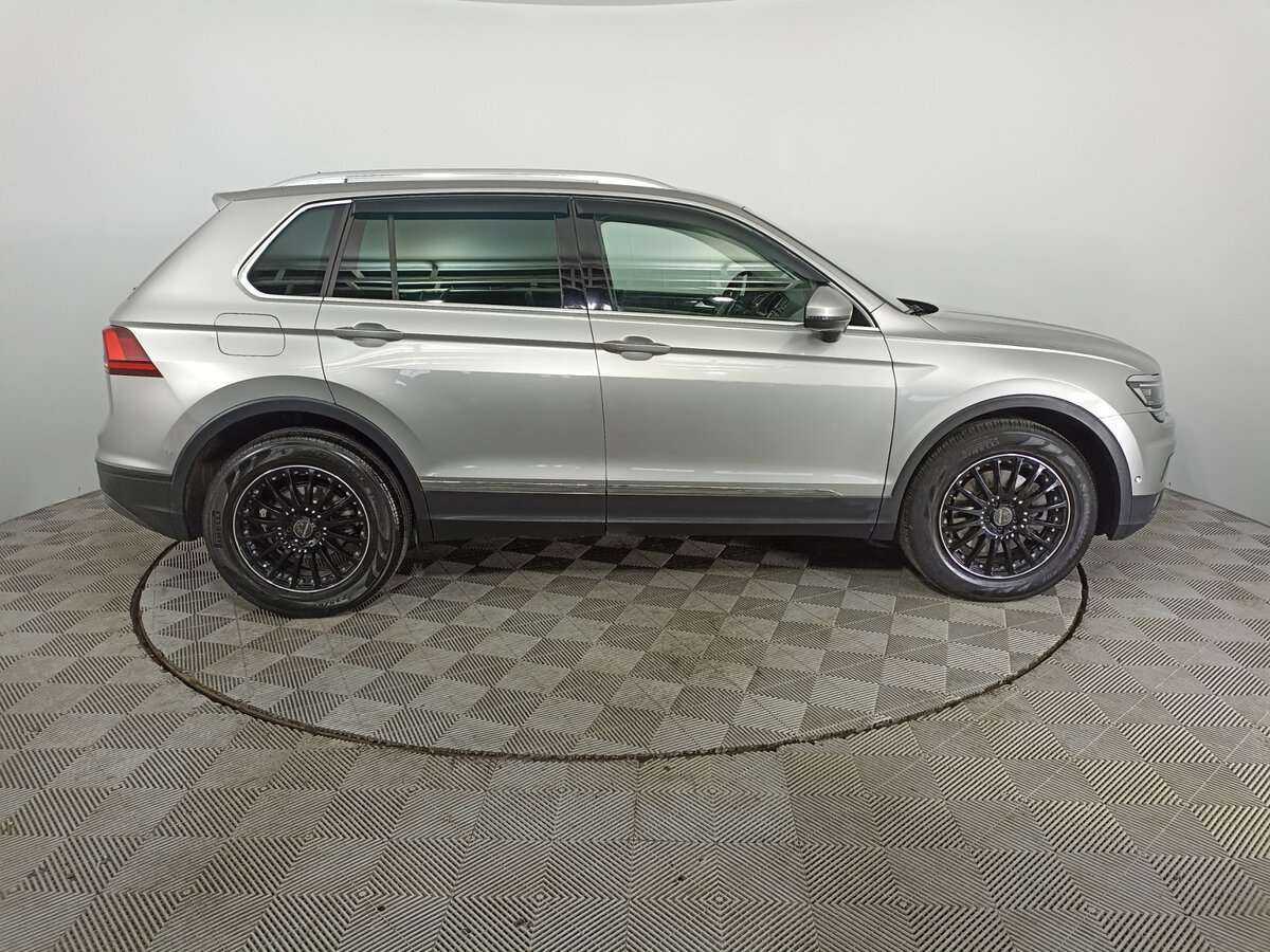 Volkswagen Tiguan б/у, 2017, Роботизированная. Фото: #3