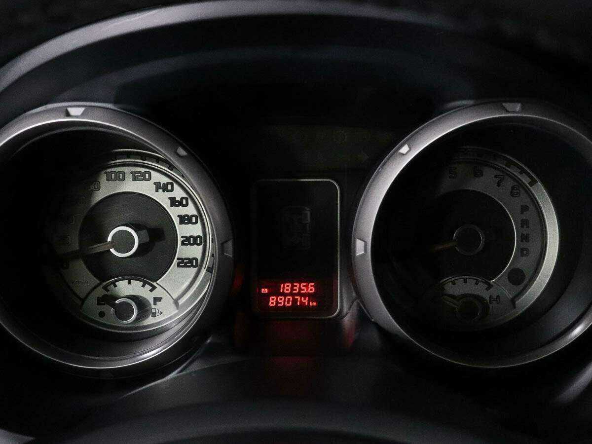 Mitsubishi Pajero б/у, 2017, Автоматическая. Фото: #7