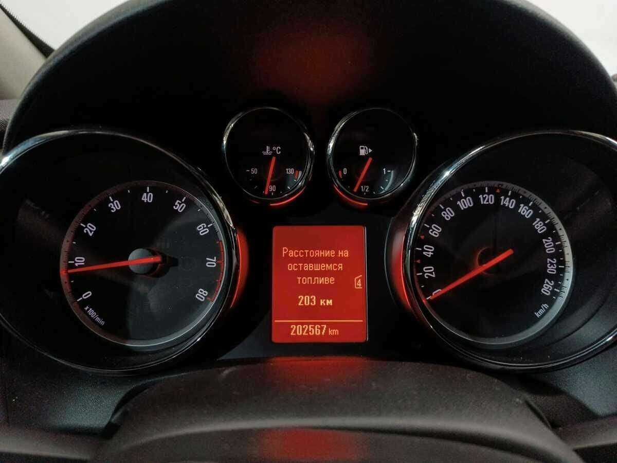 Opel Astra б/у, 2013, Механическая. Фото: #12