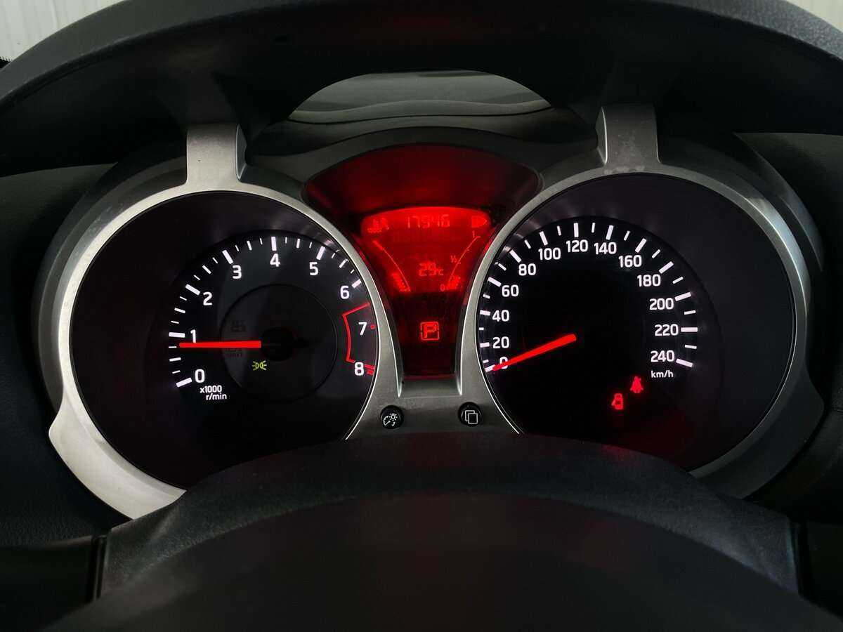 Ниссан Жук б/у, 2014, Вариатор. Фото: #12