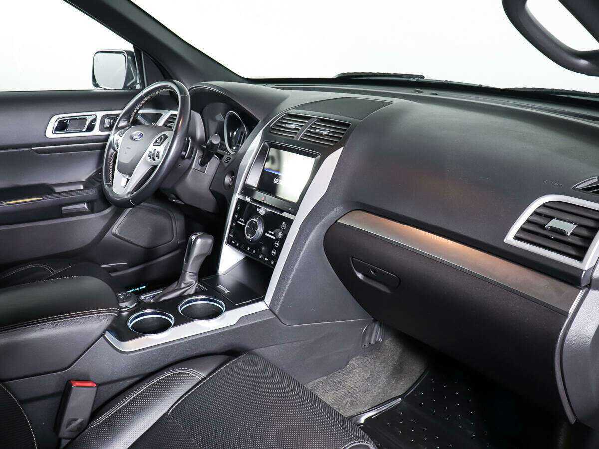 Ford Explorer б/у, 2013, Автоматическая. Фото: #8