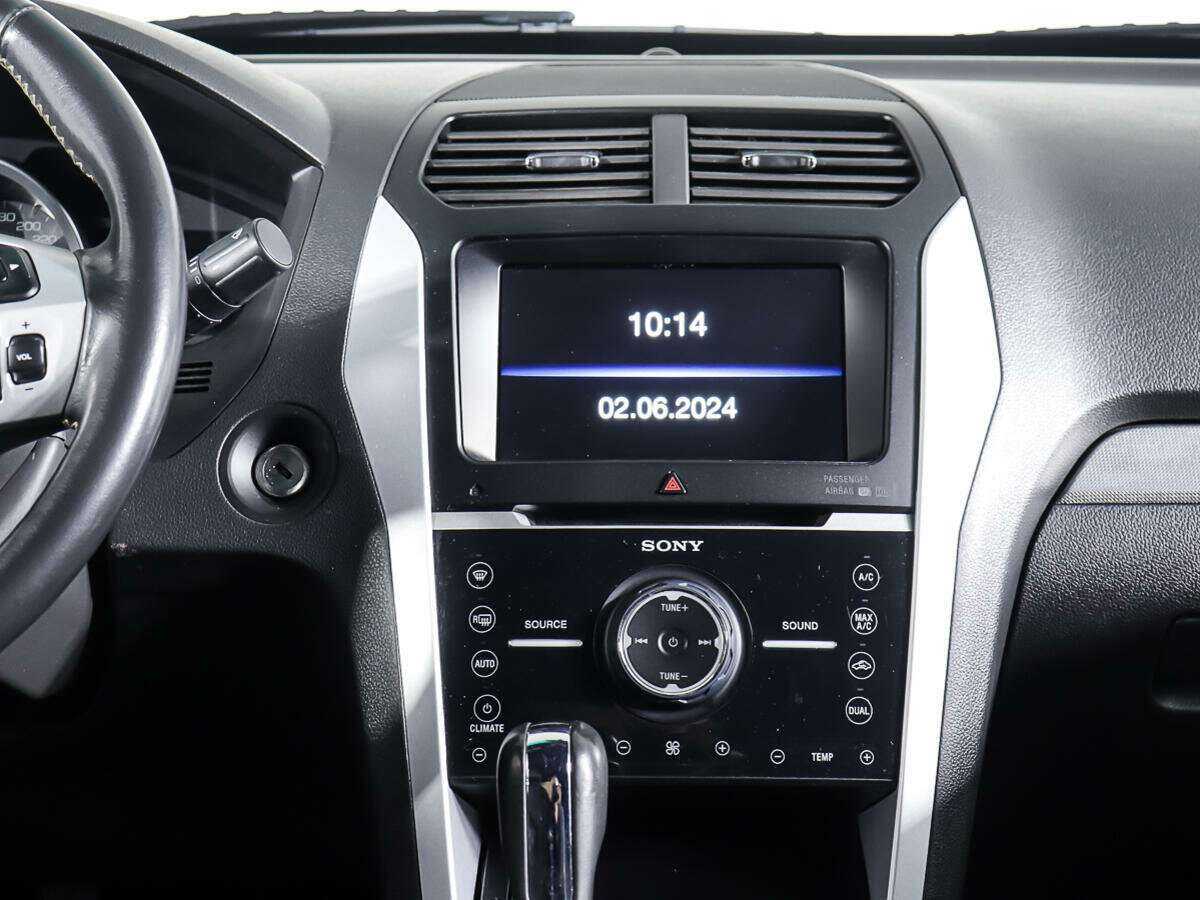 Ford Explorer б/у, 2013, Автоматическая. Фото: #12