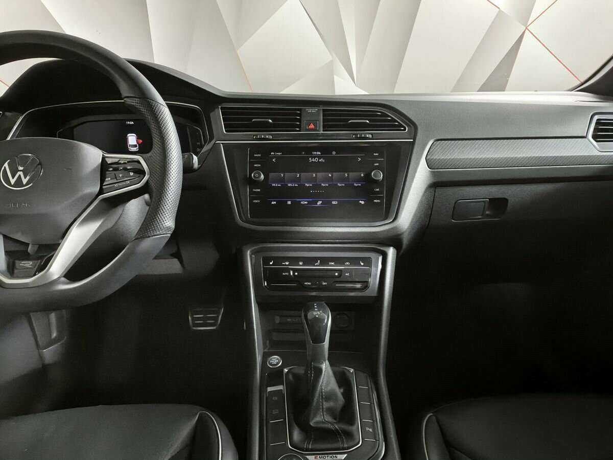 Volkswagen Tiguan б/у, 2021, Роботизированная. Фото: #9