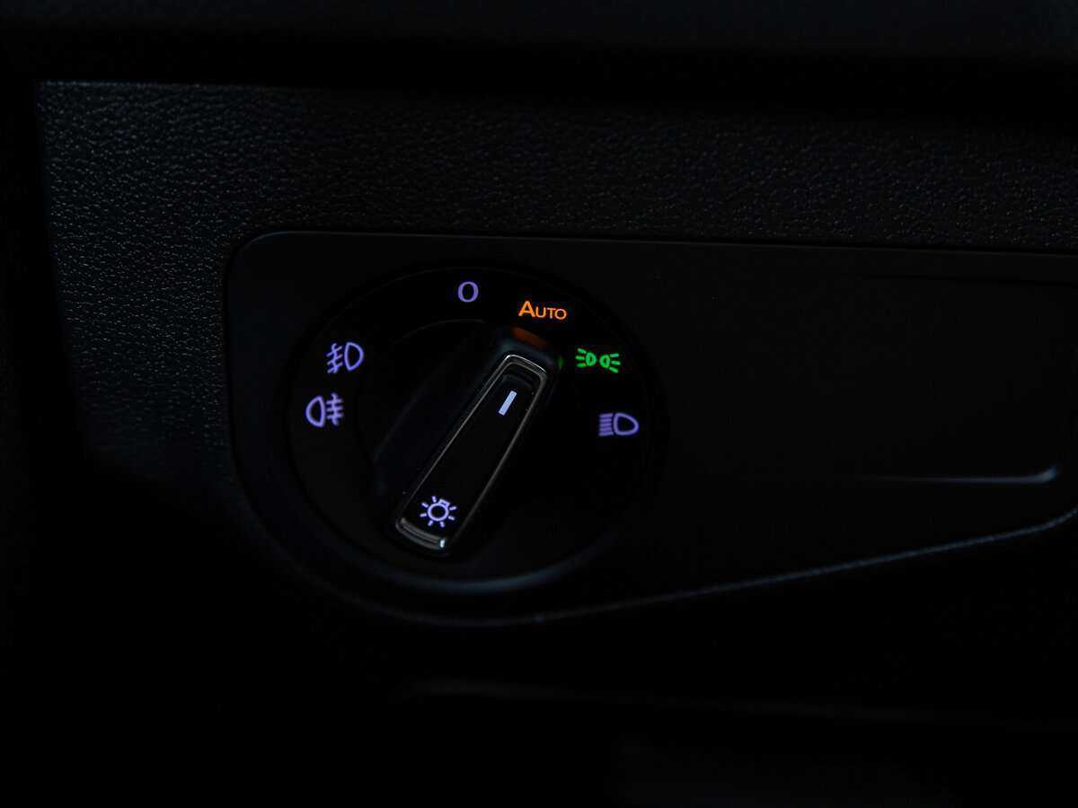 Volkswagen Tiguan б/у, 2017, Роботизированная. Фото: #17