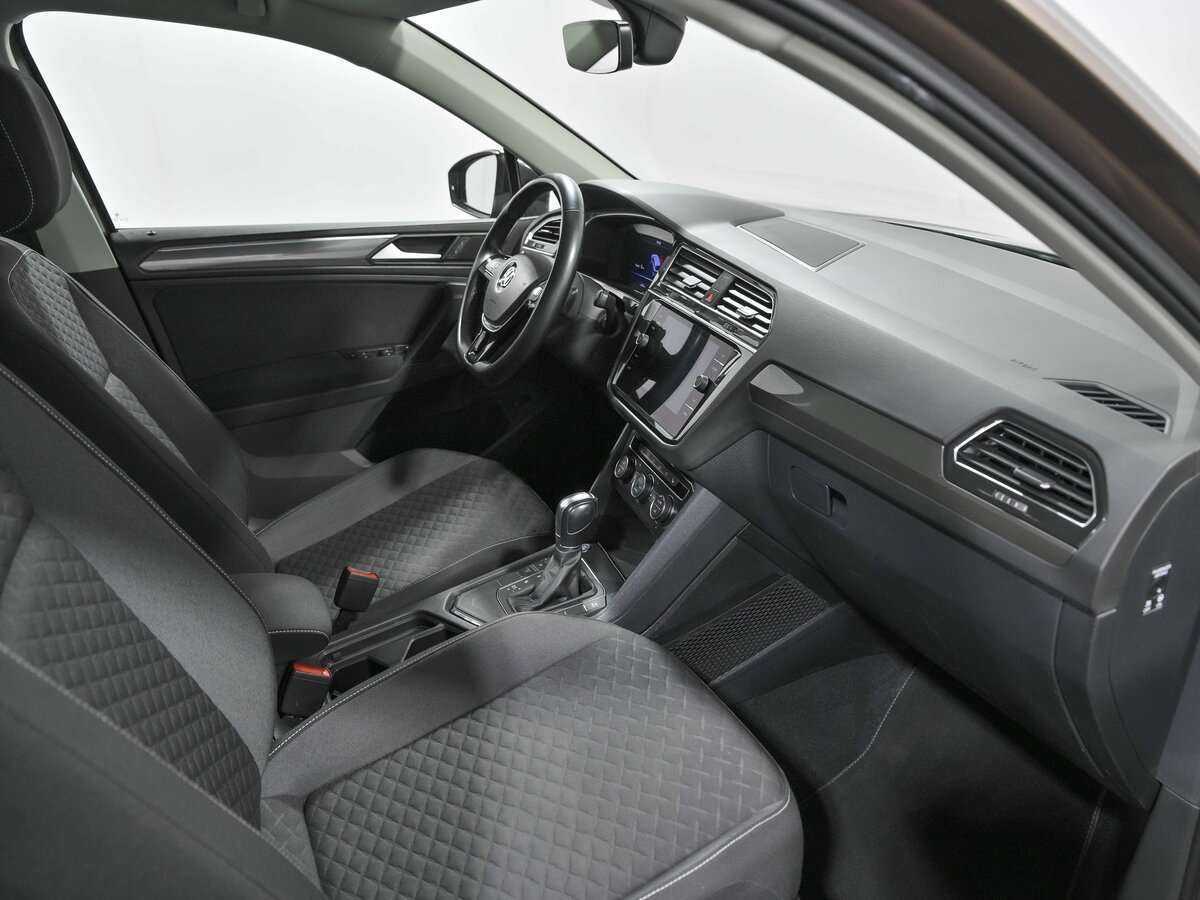 Volkswagen Tiguan б/у, 2018, Роботизированная. Фото: #15