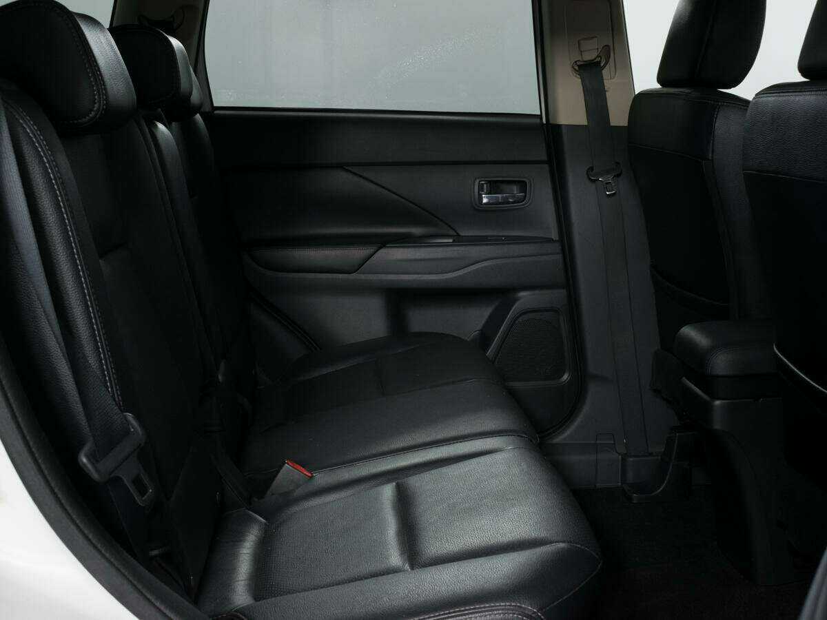 Mitsubishi Outlander б/у, 2012, Вариатор. Фото: #11