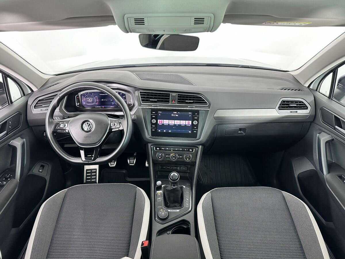 Volkswagen Tiguan б/у, 2019, Механическая. Фото: #8
