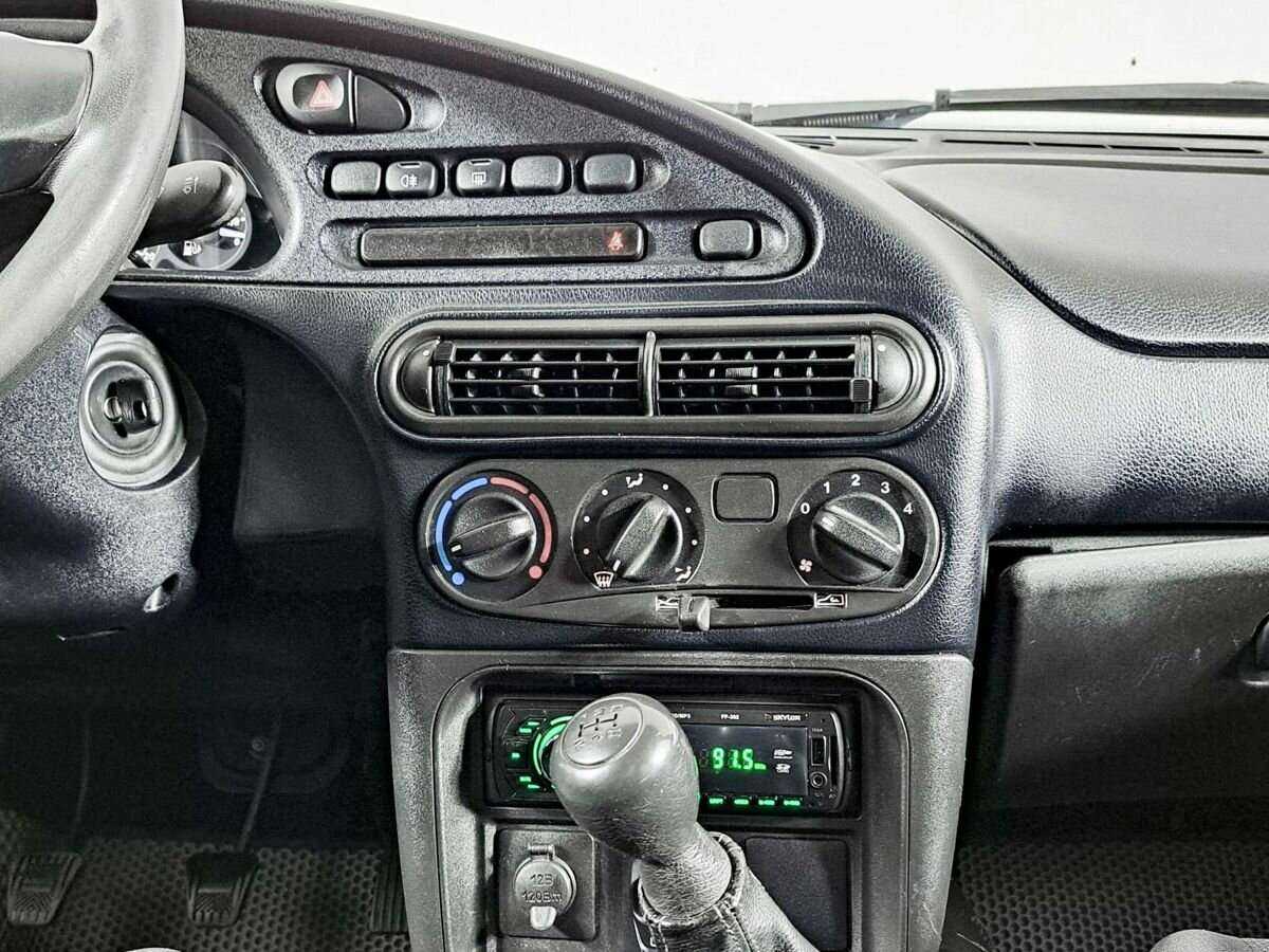 Шевроле Нива б/у, 2017, Механическая. Фото: #12