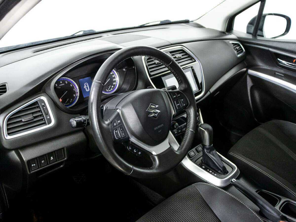 Suzuki SX4 б/у, 2018, Автоматическая. Фото: #10
