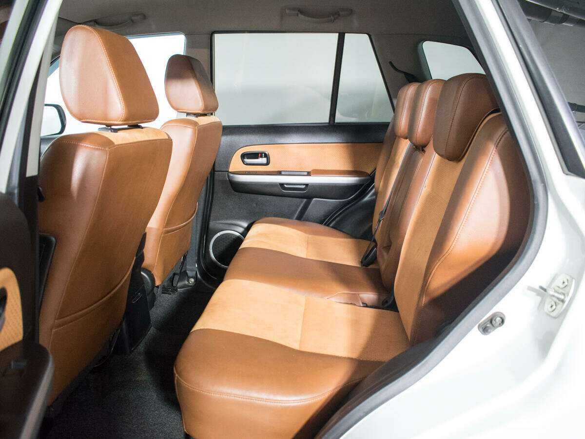 Suzuki Grand Vitara б/у, 2012, Автоматическая. Фото: #8