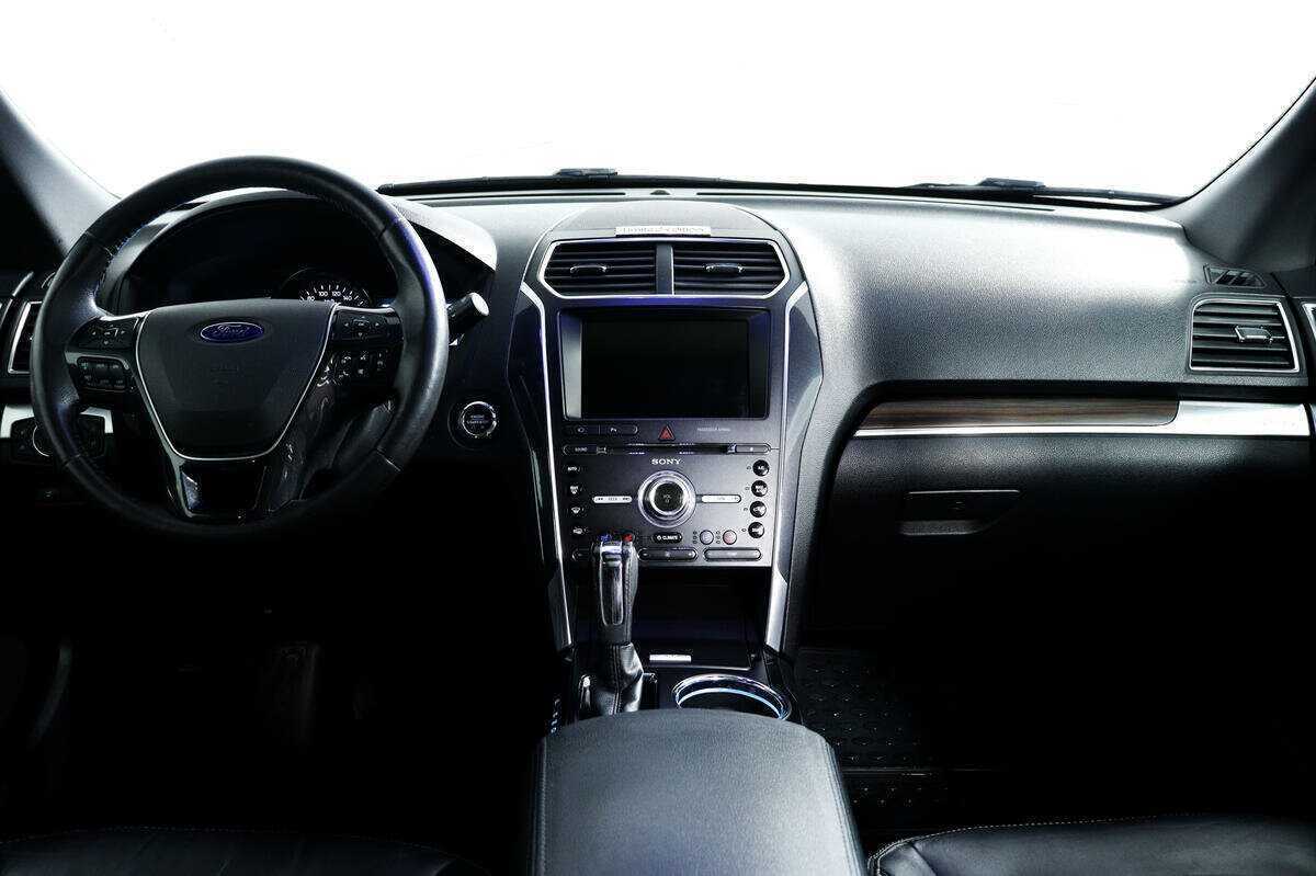 Ford Explorer б/у, 2015, Автоматическая. Фото: #10