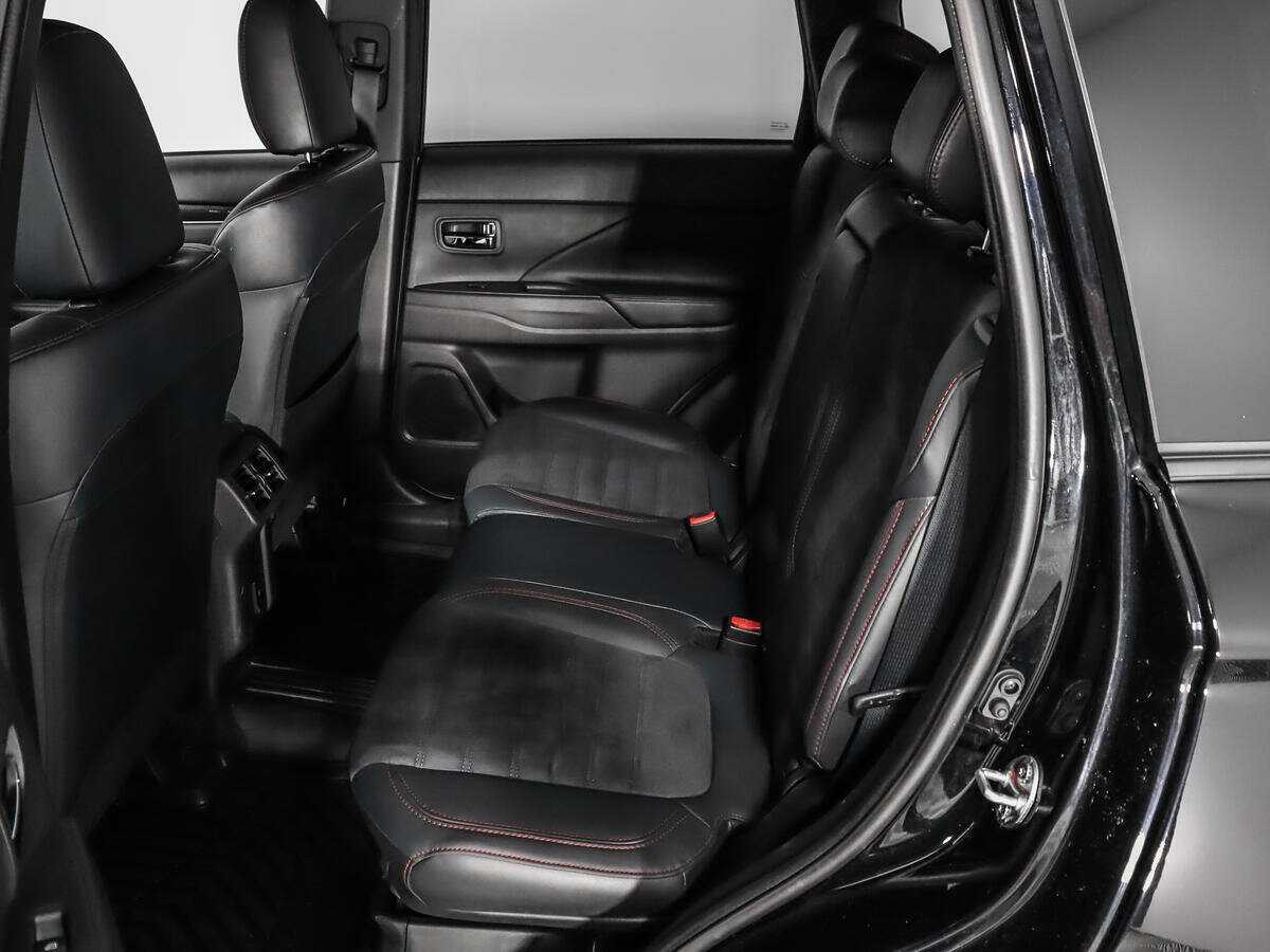 Mitsubishi Outlander б/у, 2021, Вариатор. Фото: #11