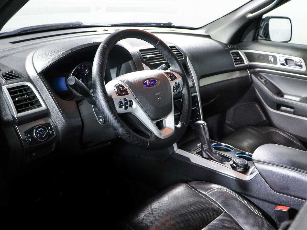 Ford Explorer б/у, 2014, Автоматическая. Фото: #12