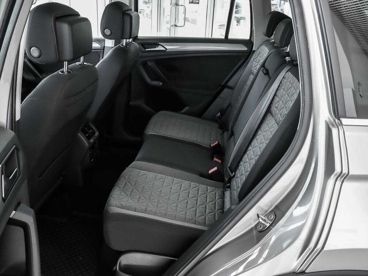 Volkswagen Tiguan б/у, 2021, Роботизированная. Фото: #9