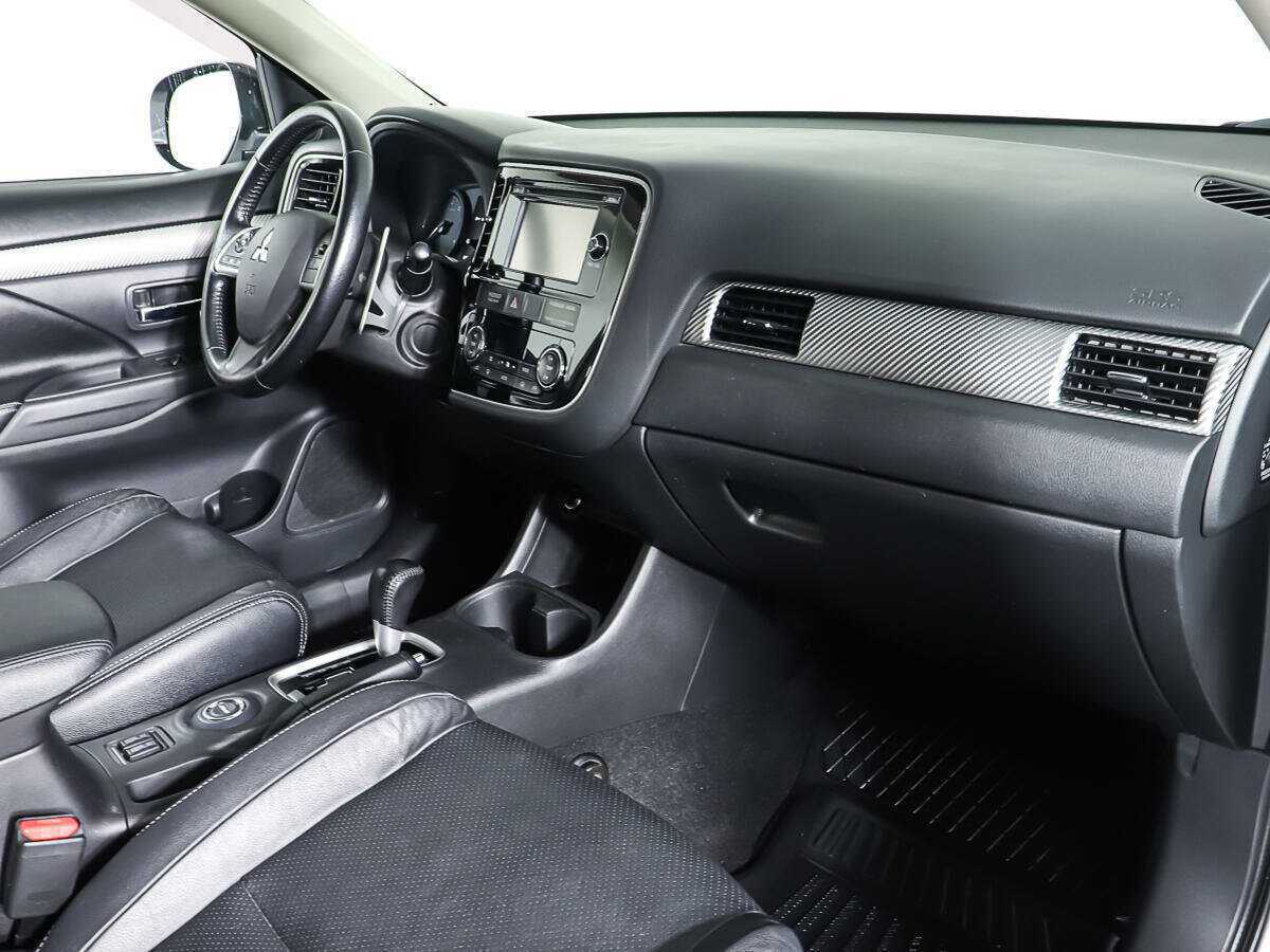 Mitsubishi Outlander б/у, 2013, Вариатор. Фото: #8