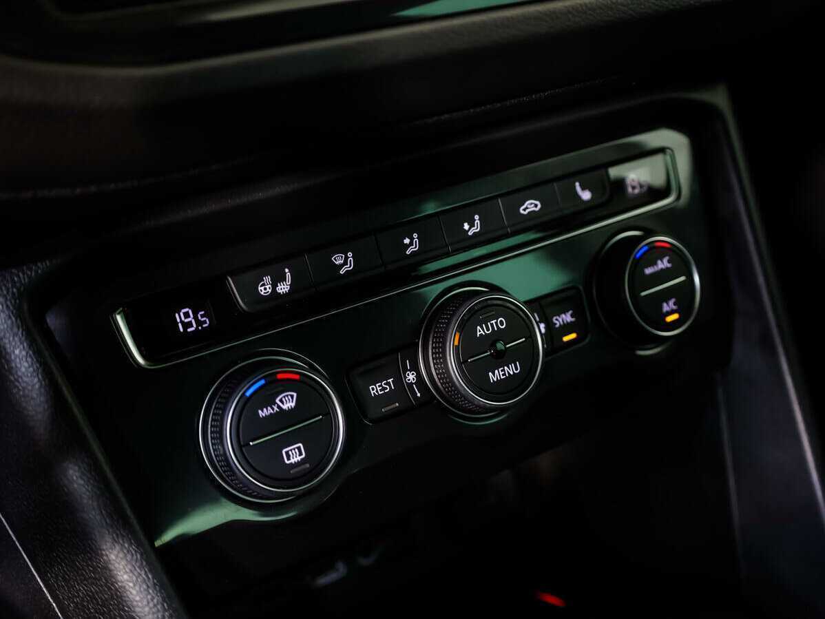 Volkswagen Tiguan б/у, 2018, Роботизированная. Фото: #12