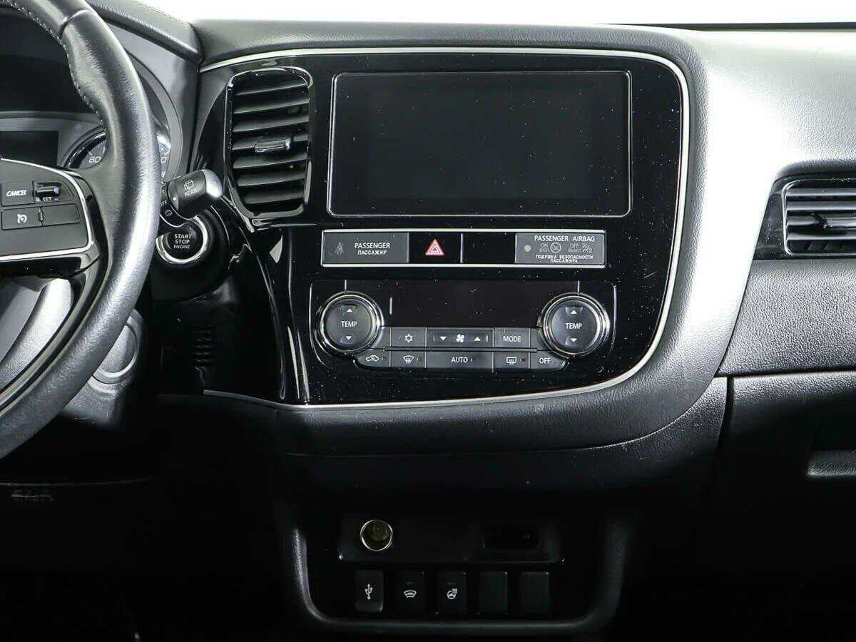 Mitsubishi Outlander б/у, 2019, Вариатор. Фото: #11