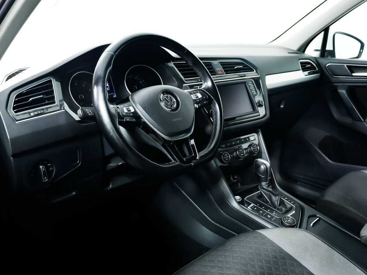 Volkswagen Tiguan б/у, 2017, Роботизированная. Фото: #12