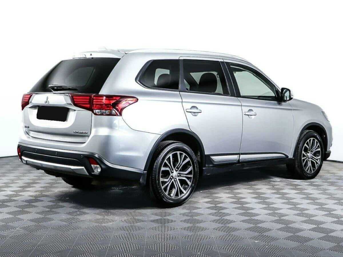 Mitsubishi Outlander б/у, 2016, Вариатор. Фото: #3