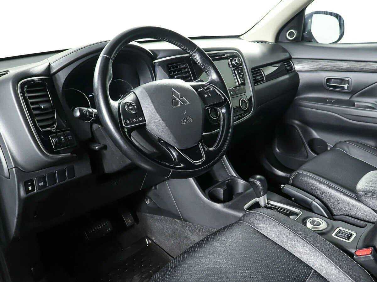 Mitsubishi Outlander б/у, 2016, Вариатор. Фото: #13