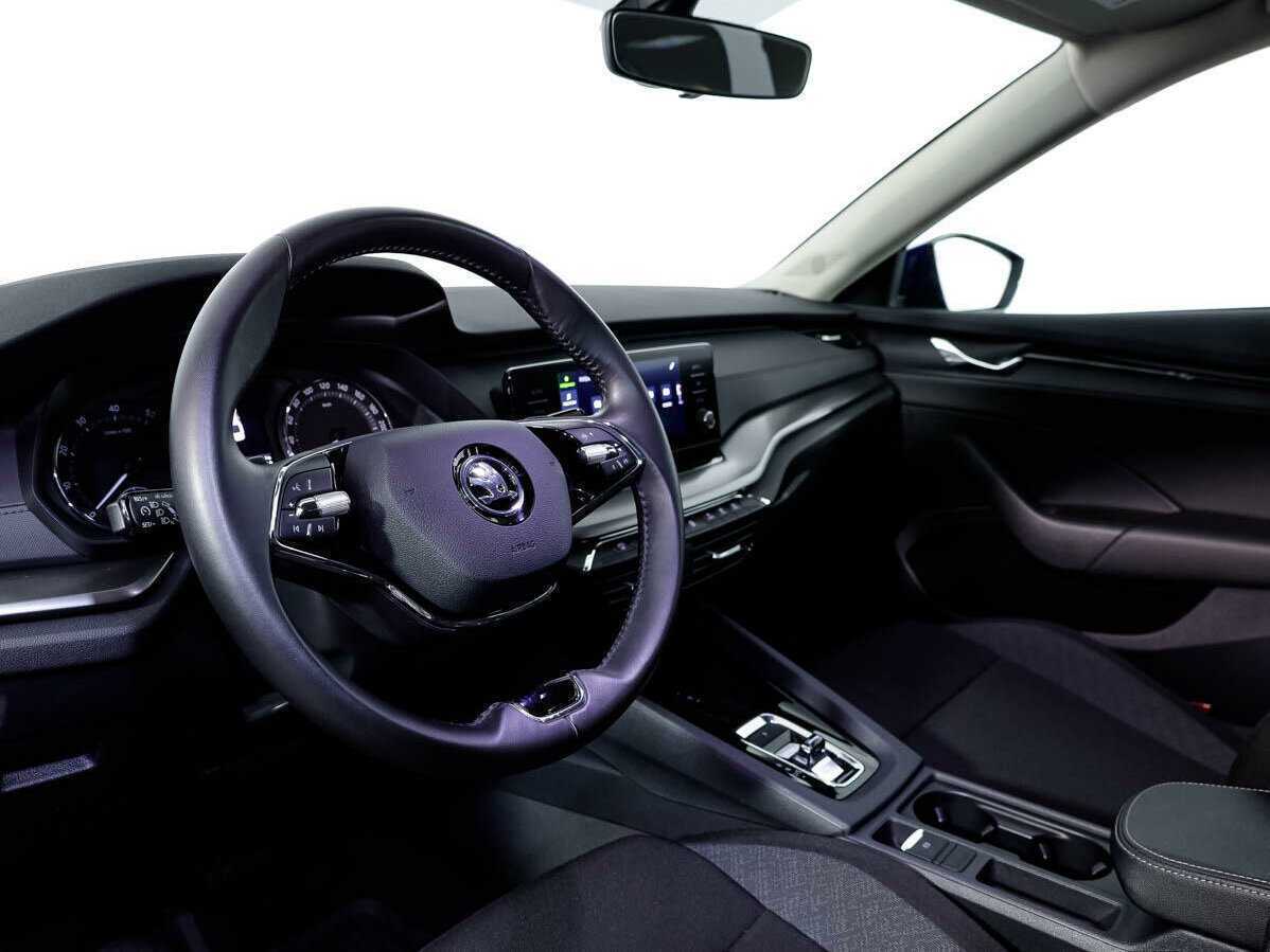 Skoda Octavia б/у, 2021, Роботизированная. Фото: #9