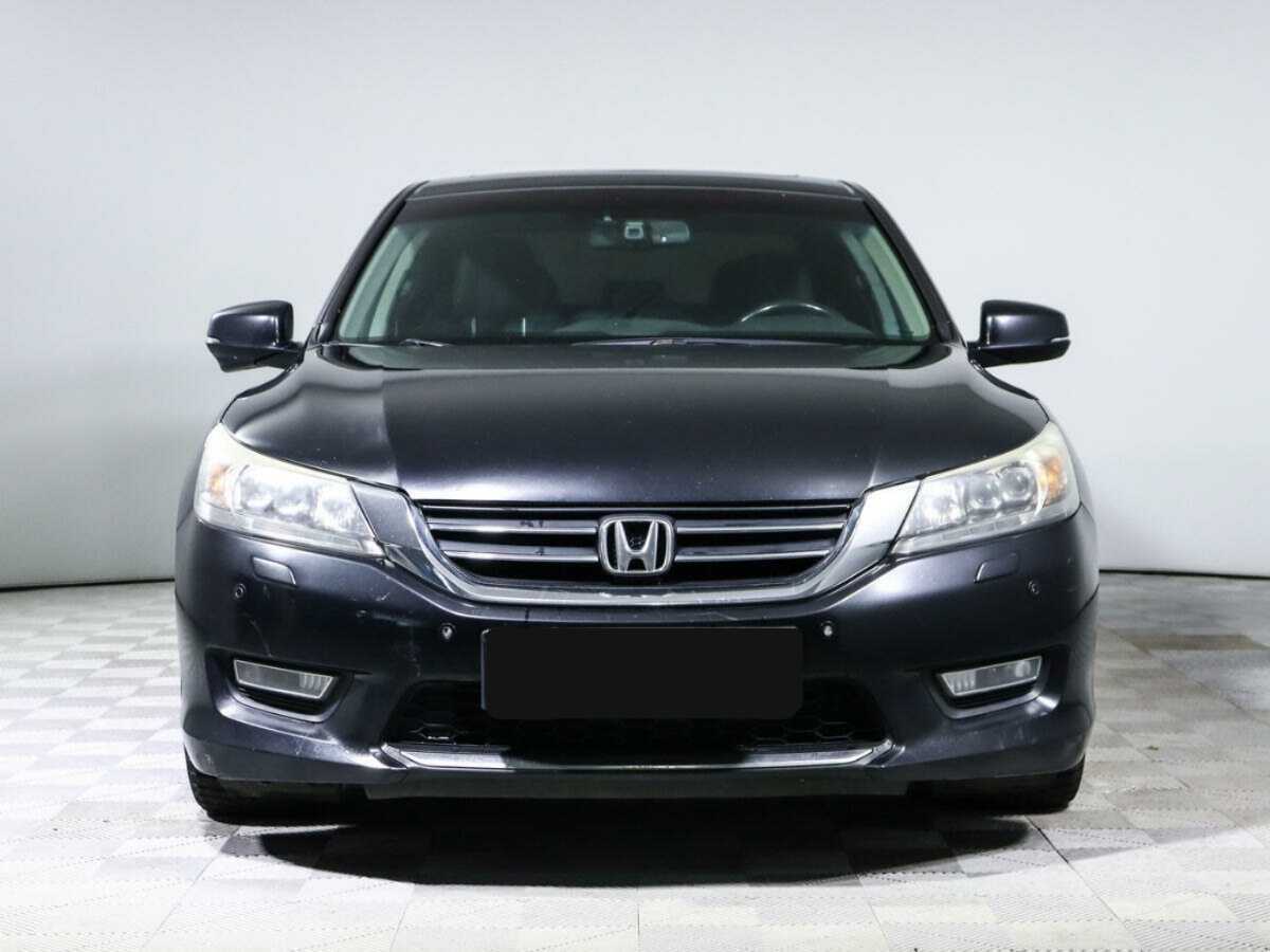 Honda Accord б/у, 2013, Автоматическая. Фото: #1