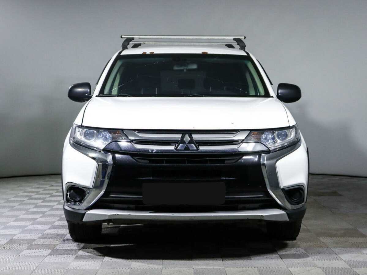 Mitsubishi Outlander б/у, 2018, Вариатор. Фото: #1