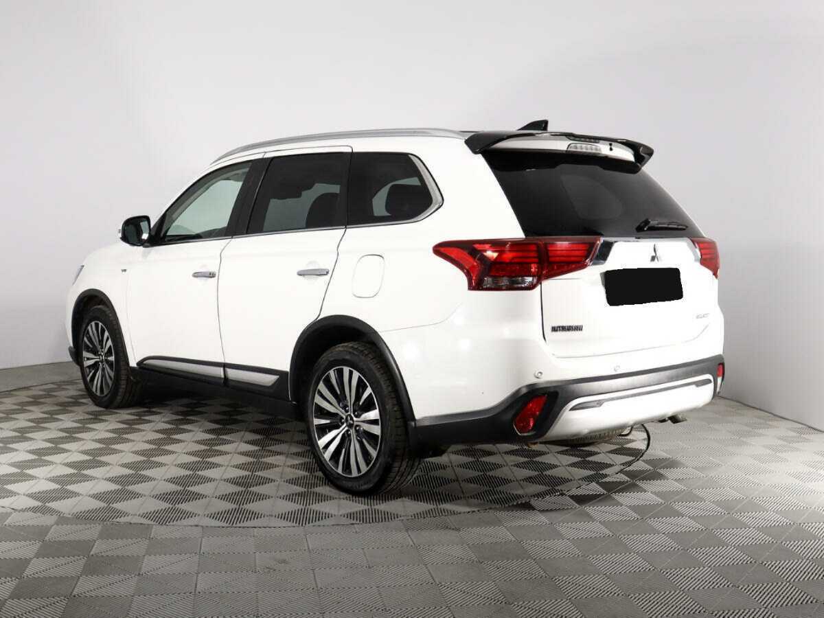 Mitsubishi Outlander б/у, 2019, Автоматическая. Фото: #5