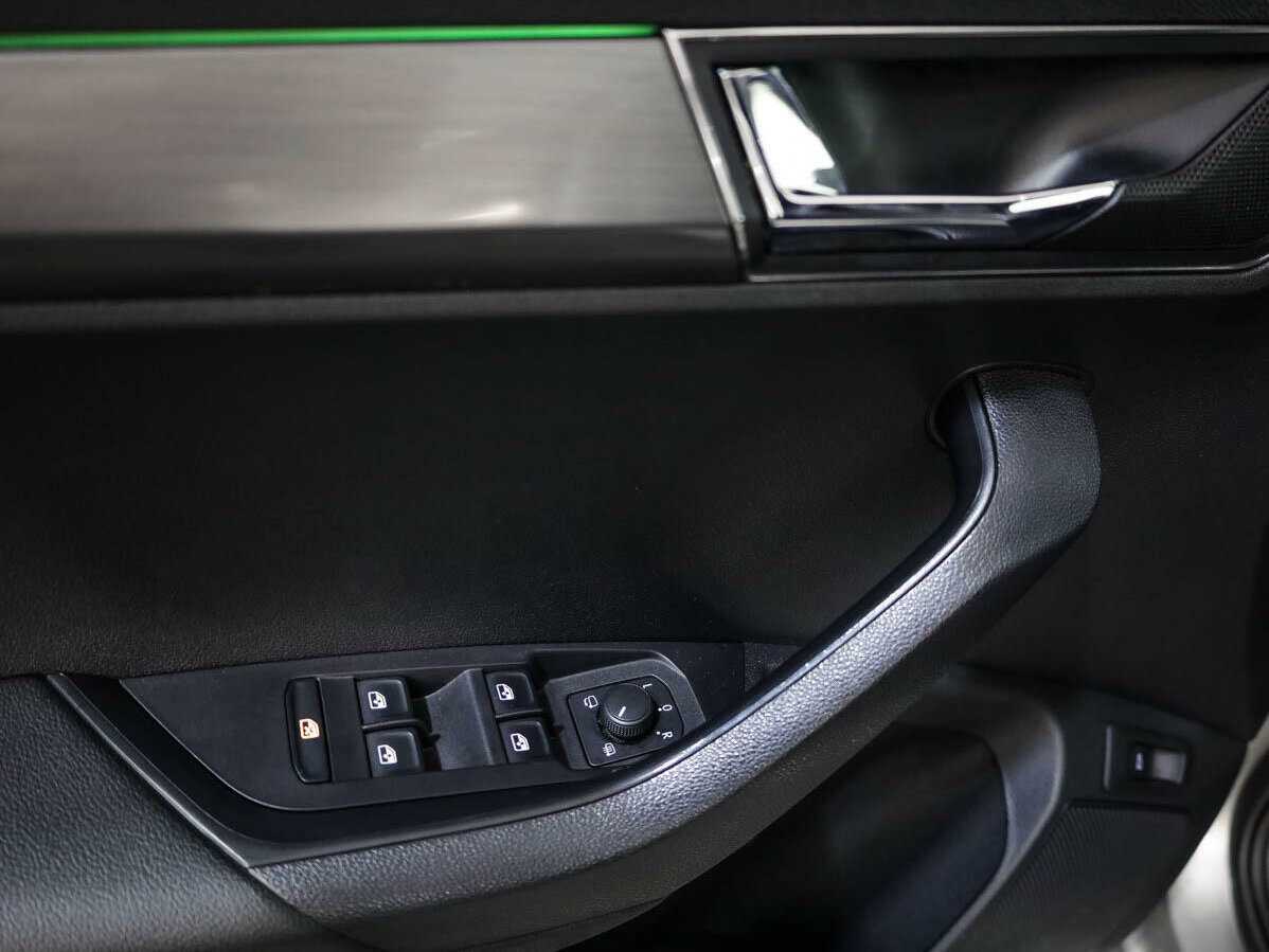 Skoda Karoq б/у, 2021, Автоматическая. Фото: #19