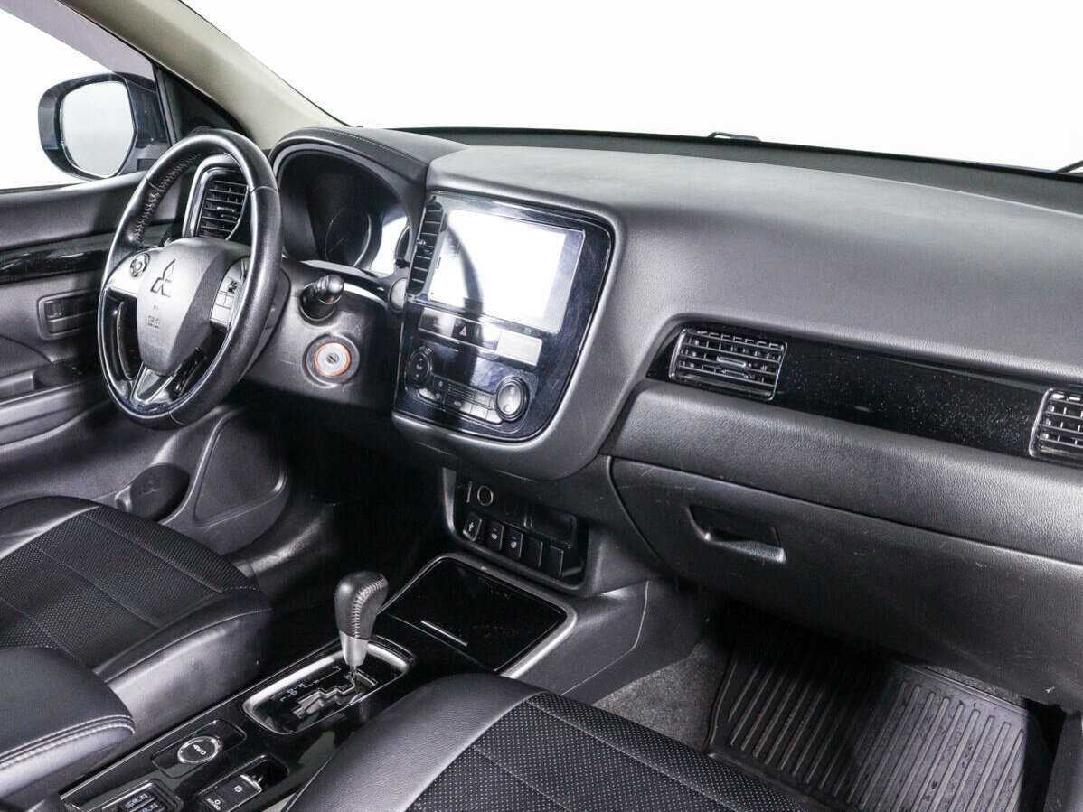 Mitsubishi Outlander б/у, 2019, Вариатор. Фото: #6