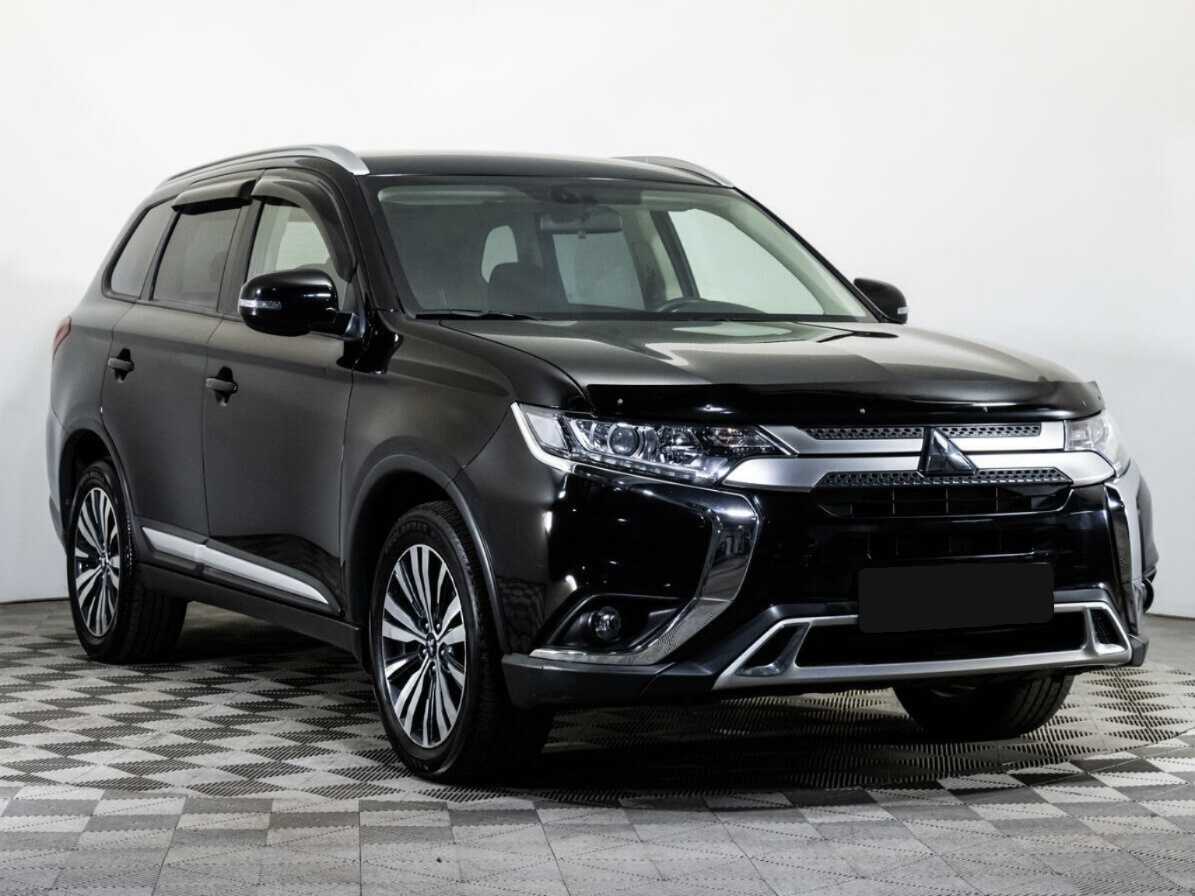 Mitsubishi Outlander б/у, 2019, Вариатор. Фото: #2