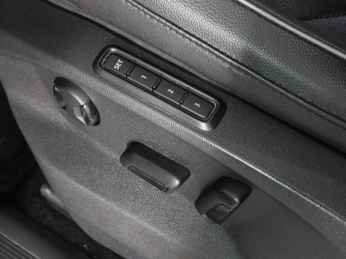 Volkswagen Tiguan б/у, 2021, Роботизированная. Фото: #13