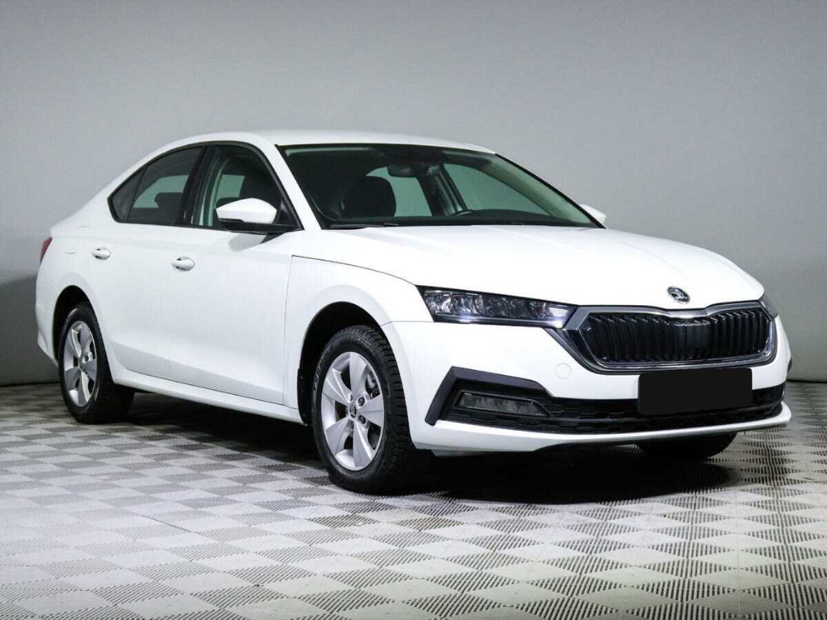 Skoda Octavia б/у, 2021, Автоматическая. Фото: #2