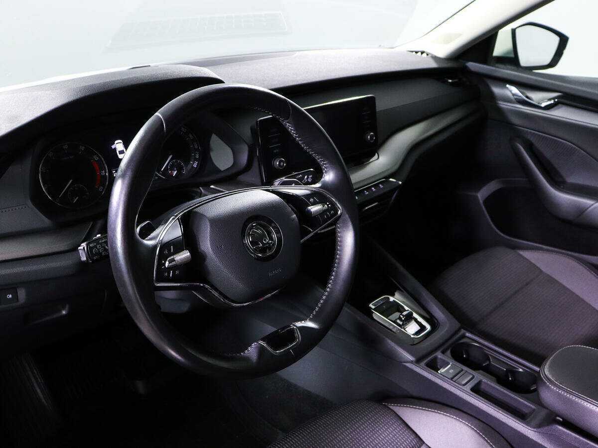 Skoda Octavia б/у, 2021, Автоматическая. Фото: #13