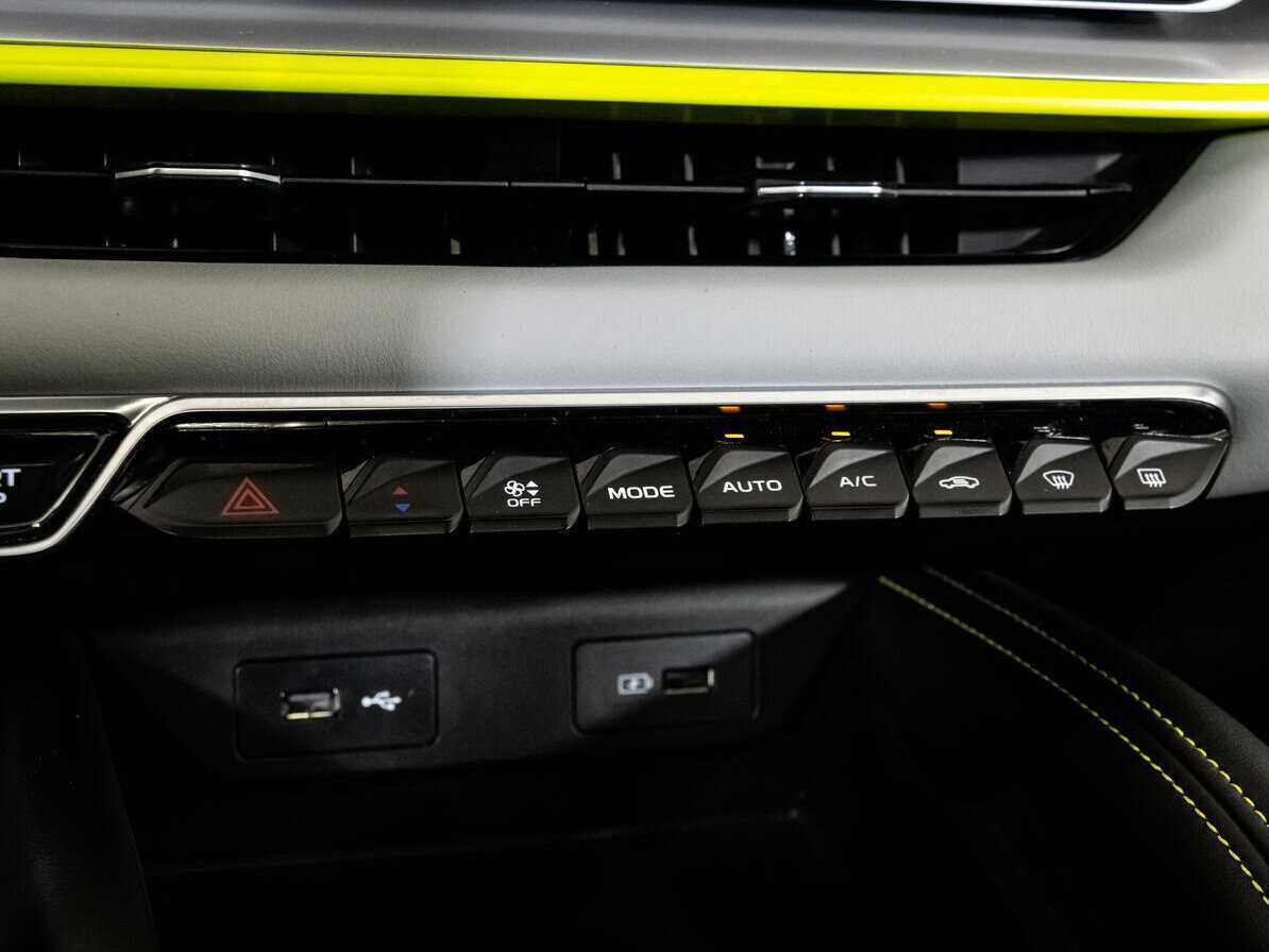 Geely Coolray б/у, 2023, Роботизированная. Фото: #11