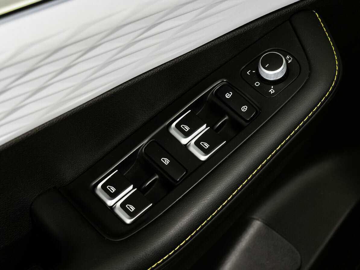 Geely Coolray б/у, 2023, Роботизированная. Фото: #17