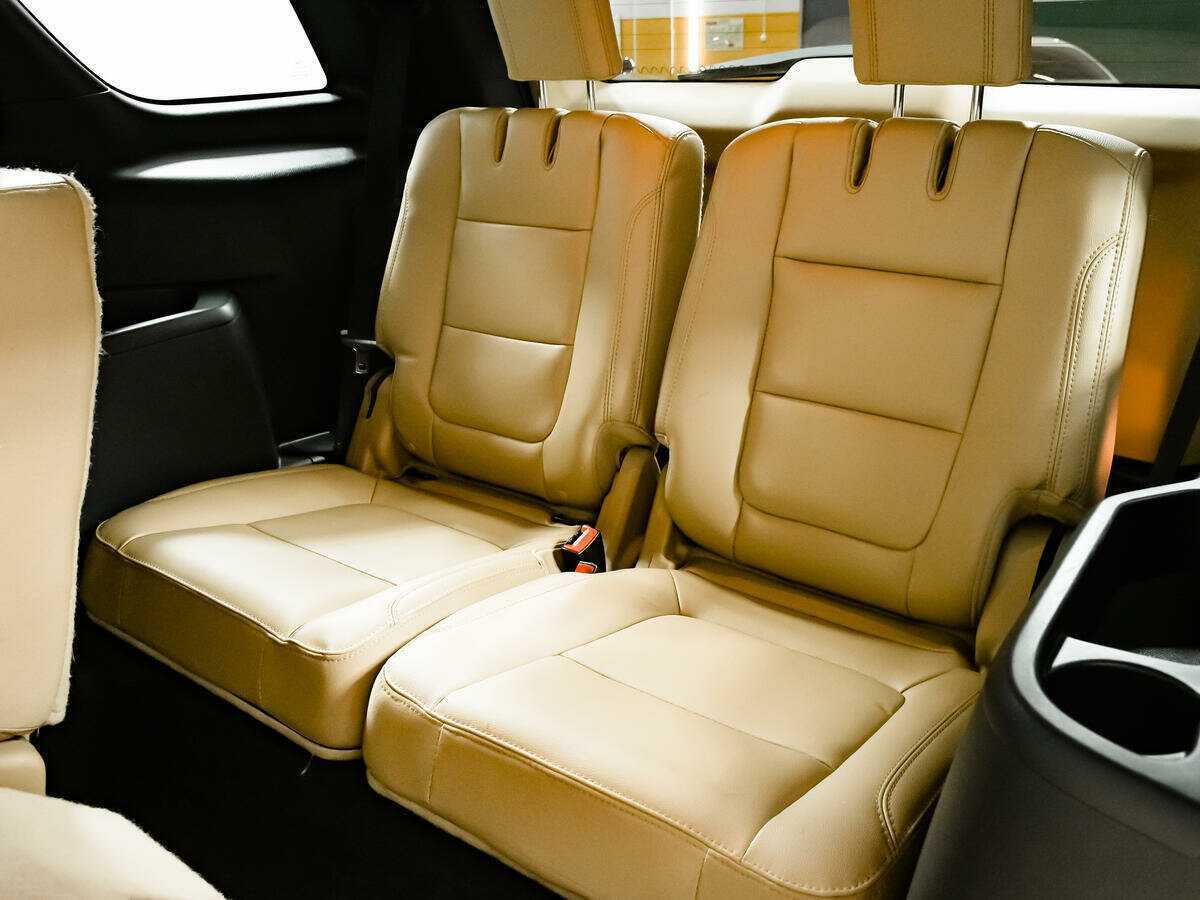 Ford Explorer б/у, 2017, Автоматическая. Фото: #10