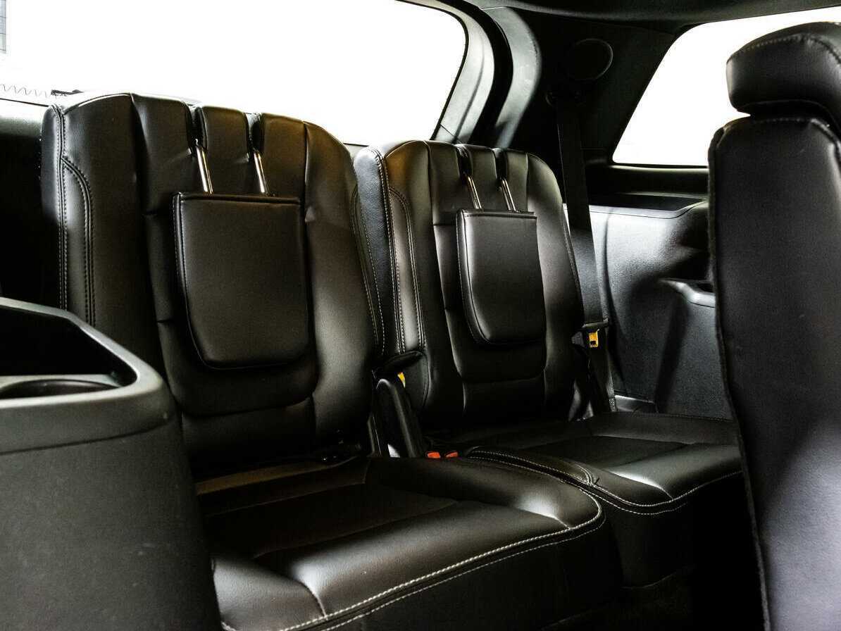 Ford Explorer б/у, 2017, Автоматическая. Фото: #17