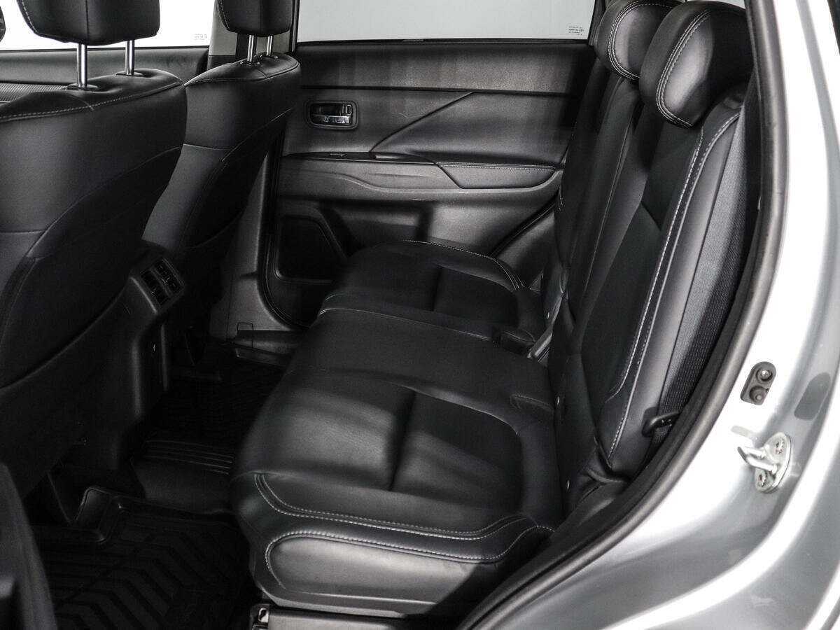 Mitsubishi Outlander б/у, 2019, Вариатор. Фото: #7