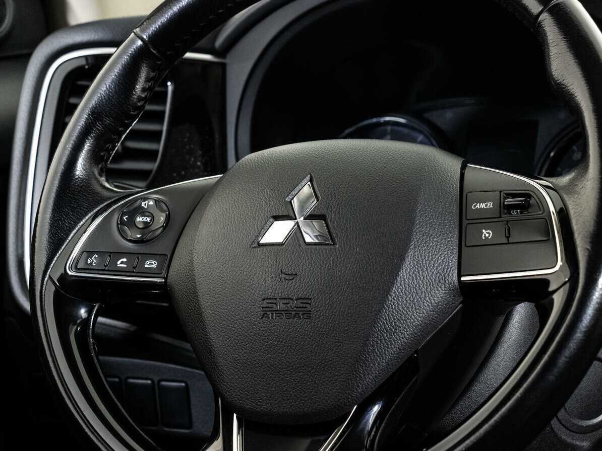 Mitsubishi Outlander б/у, 2017, Вариатор. Фото: #12